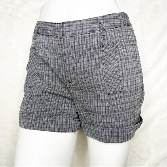 DAISY FUENTES Black & White Plaid Cuffed Shorts with Pockets size 6 - Picture 2 of 10